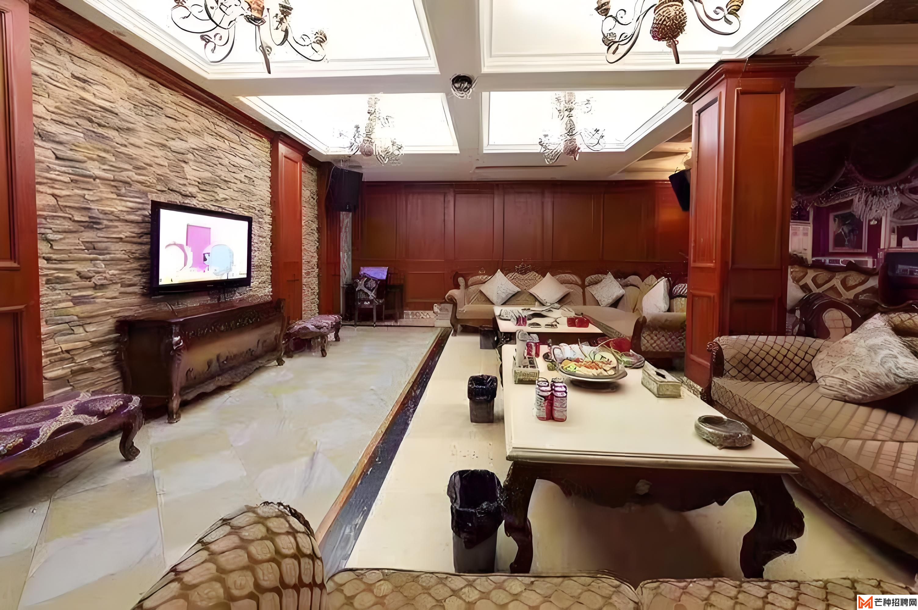 广州大学城夜场招聘：寻找下一个唱响夜空的你！