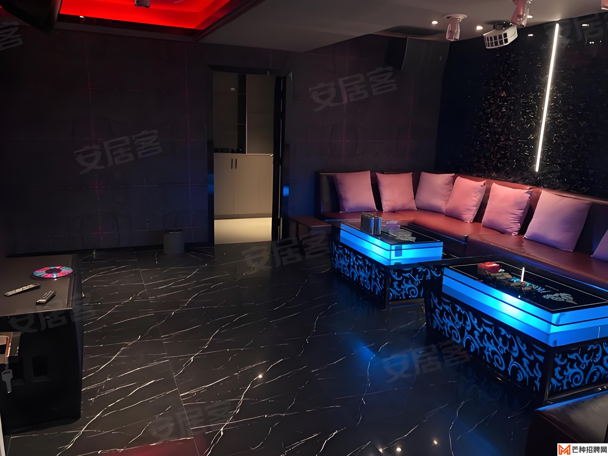 广州大学城北亭村学生党最爱的平价KTV与酒吧混搭空间评测